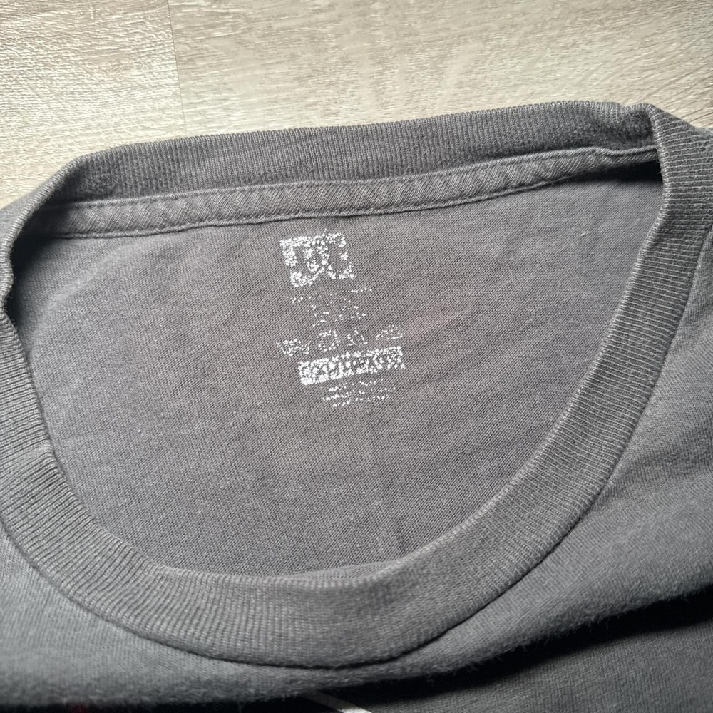 DC Skate 2000's men's Y2K skater tee - Picture 3 of 3